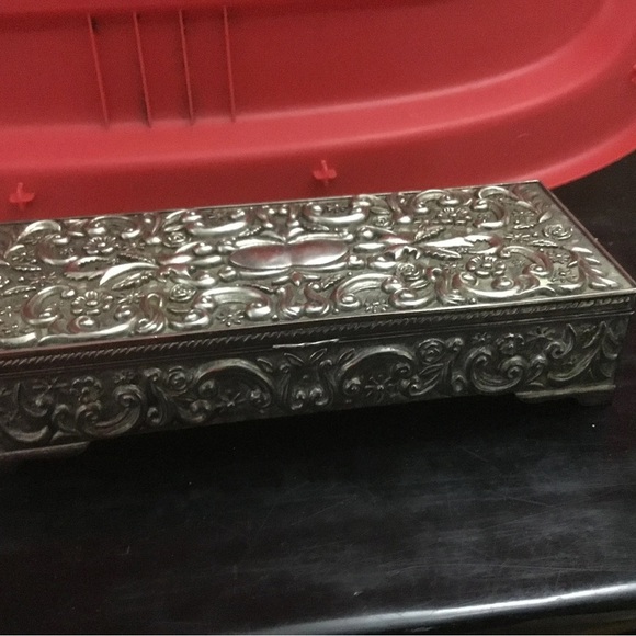 Intricate Silver-plate Decorative jewelry Box, Godinger silver 1992 - Picture 6 of 8